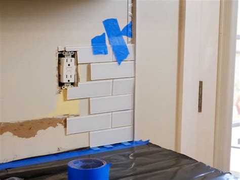 how to install backsplash outlet